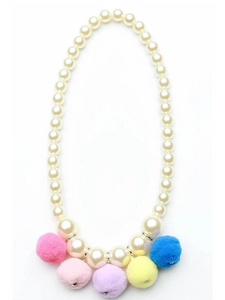 COLLAR CON POMPONES DE COLORES